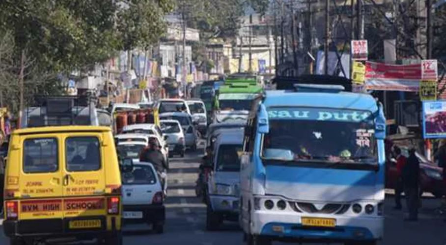 Encroachment on footpaths on Jammu-Amphala to Janipur road, lives of ...